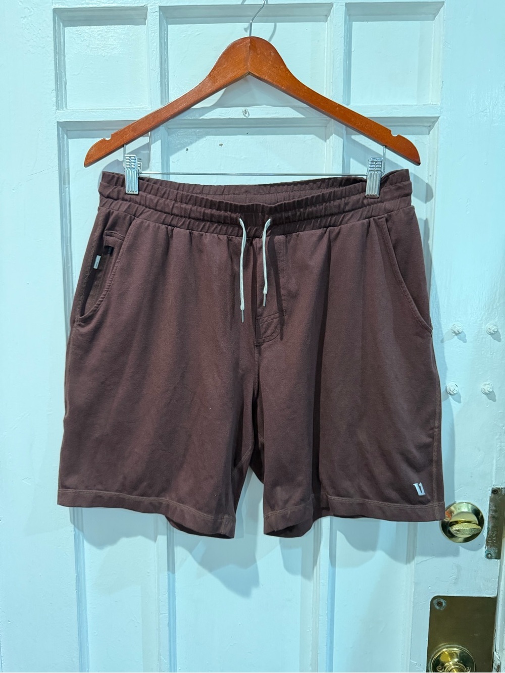 Men's Athletic Drawstring Shorts in Dark Brown